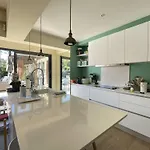 Villa Paisible Avec Piscine Chauffee Et Climatisation A - Fr-1-736-65 *